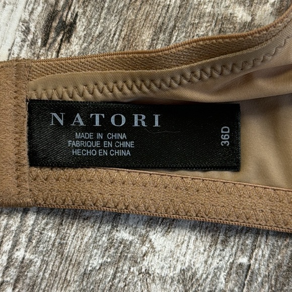 Natori Tan Bra - Picture 8 of 10